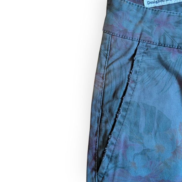 Simple Laguna Women Blue Capri Printed Shorts Size 10 NWT California Surf Beach - Picture 8 of 11